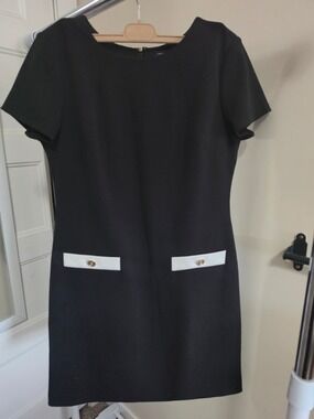 Black Short Sleeve Shift Dress White Pocket Detail Size 8